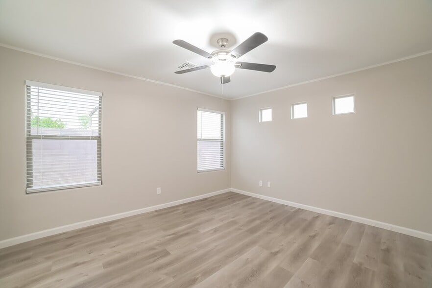 Building Photo - 7409 S 37th Glen