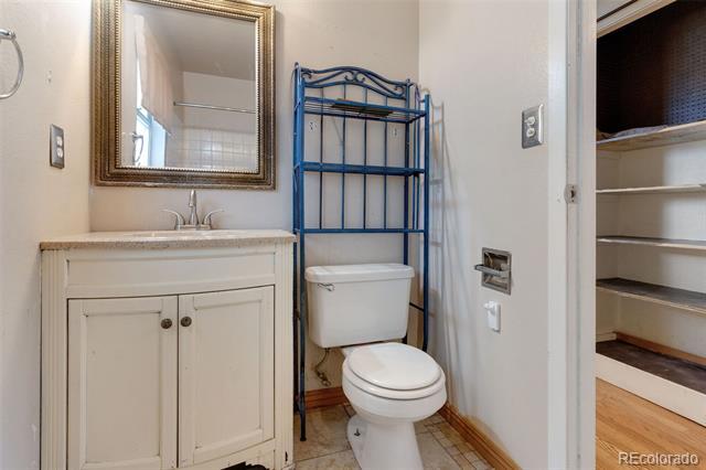 Building Photo - 3940 Oberding Dr