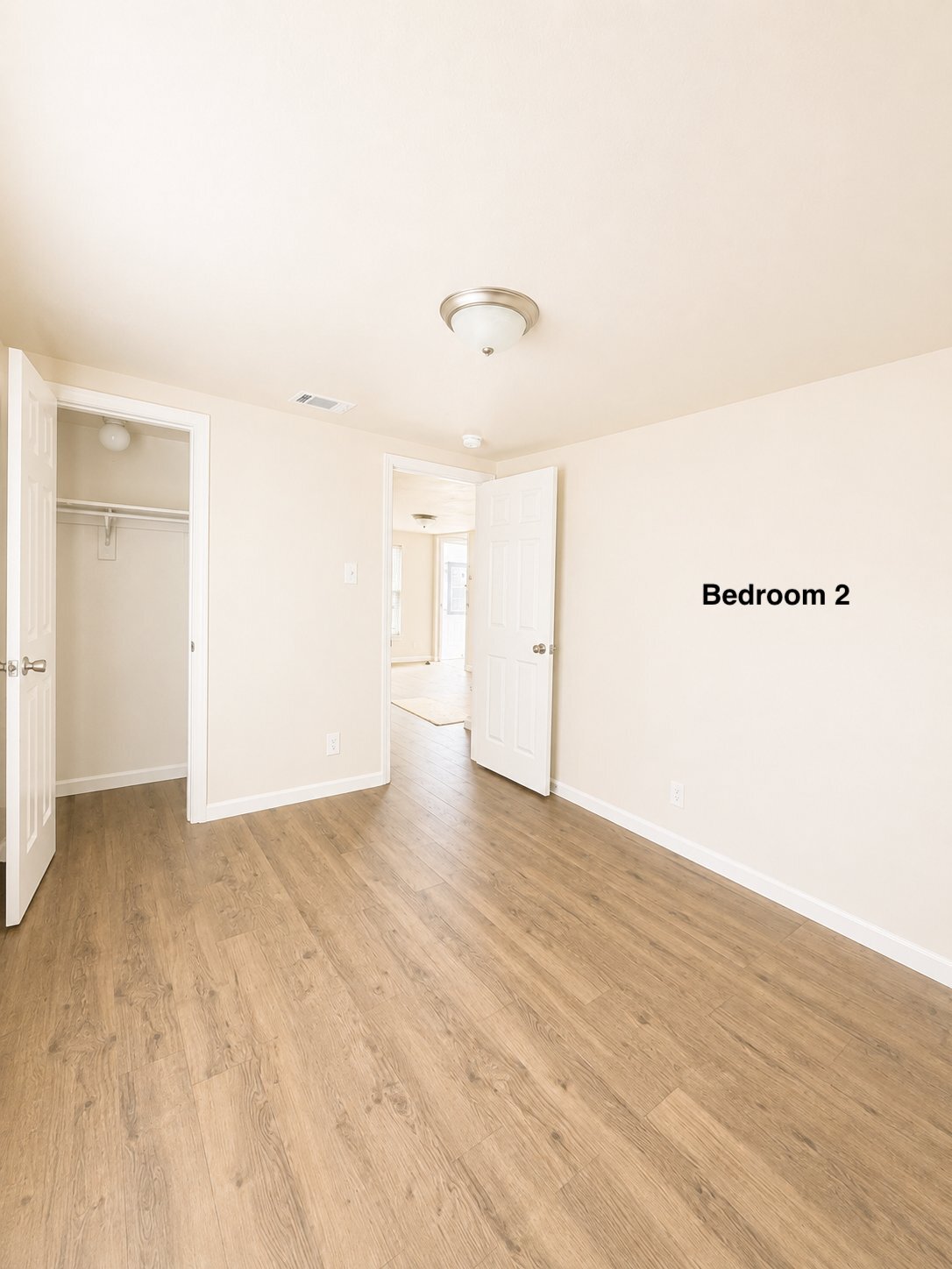Building Photo - 824 Karnes St