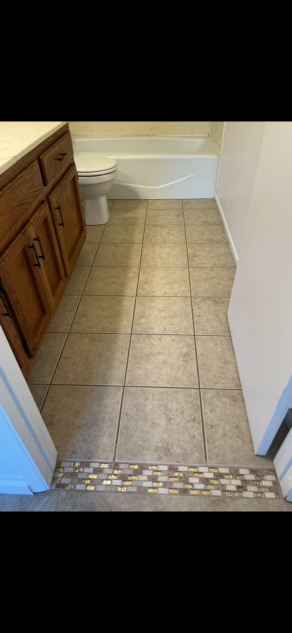 Building Photo - 701 Commercial Ave