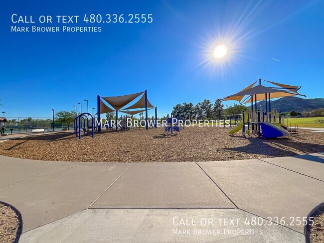 Building Photo - 4416 E Capistrano Ave