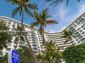 Building Photo - 5161 Collins Ave