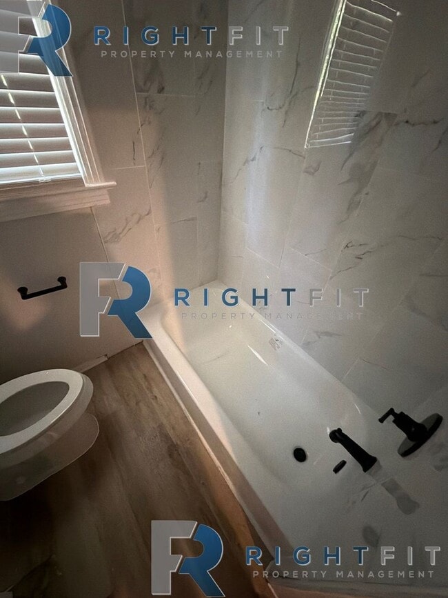 Building Photo - Newly Renovated Home in Wake Village