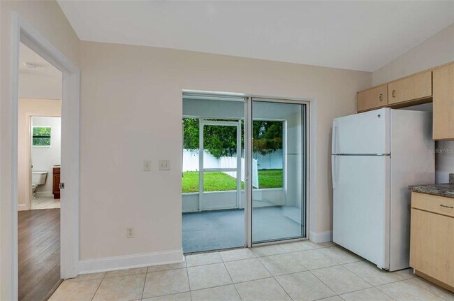 Building Photo - 51 Wellwood Ln