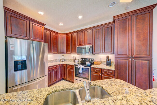 Building Photo - 104 Parrotfish Ln