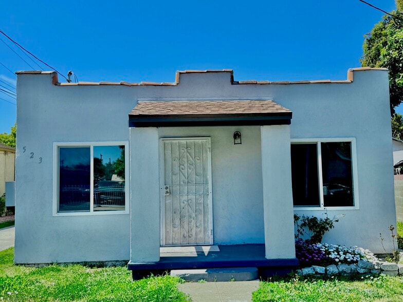 Building Photo - 523 N Willow Ave