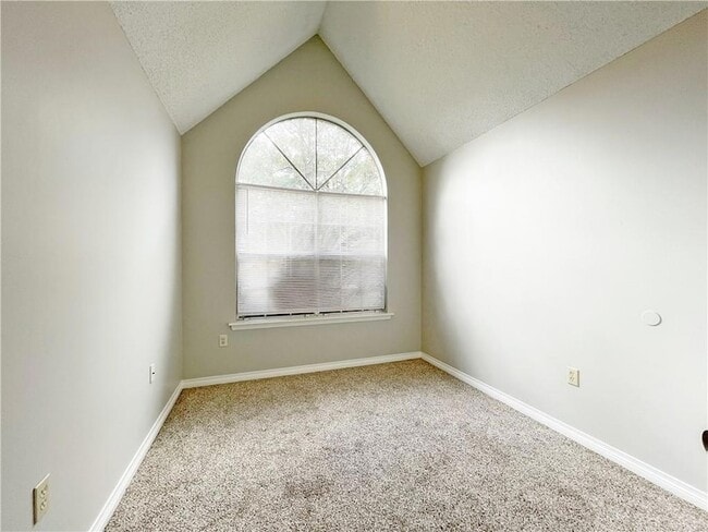 Building Photo - 360 E Suncrest Loop