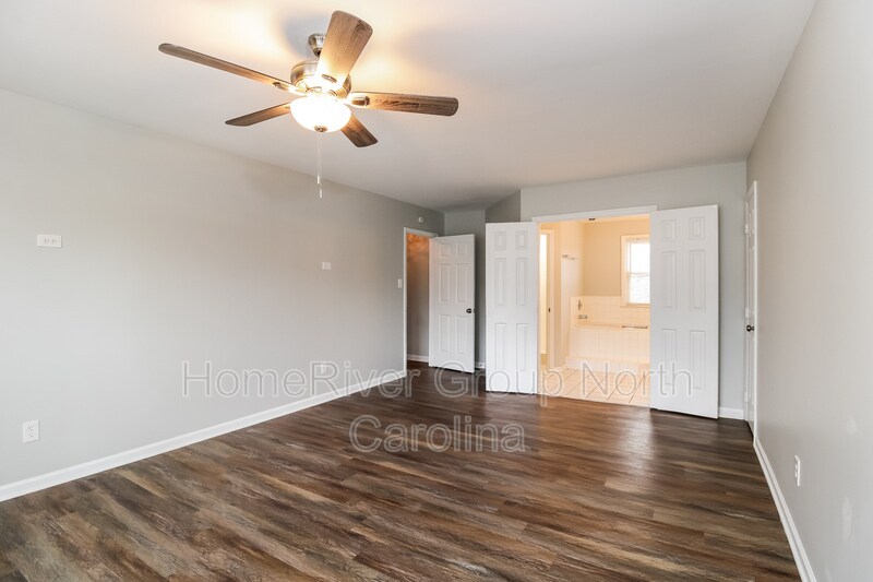 Building Photo - 2303 Bayleaf Ct