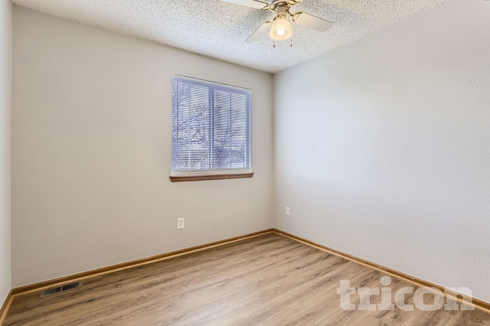 Building Photo - 8852 Clover Meadow Ln