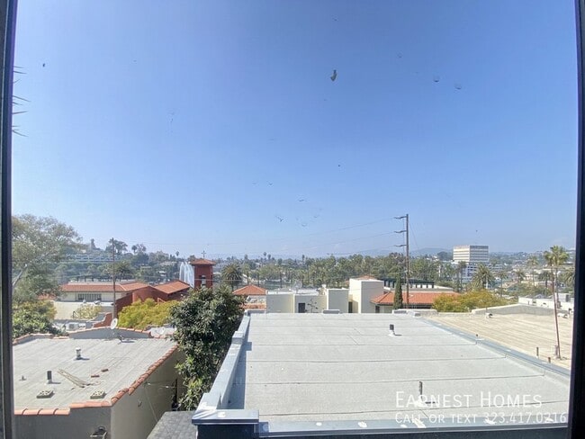 Building Photo - 834 Laguna Ave