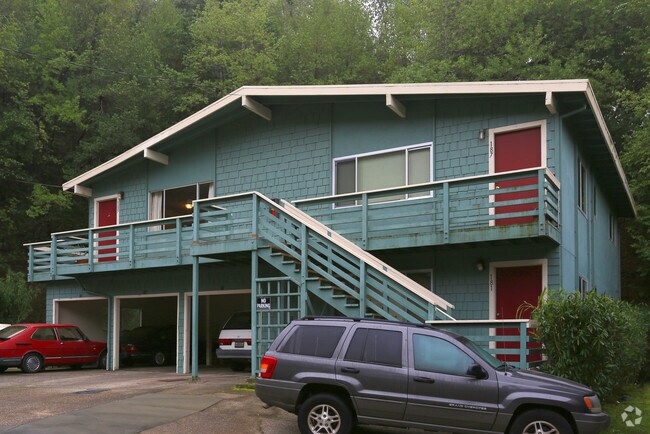 Building Photo - Piper Court Apartments
