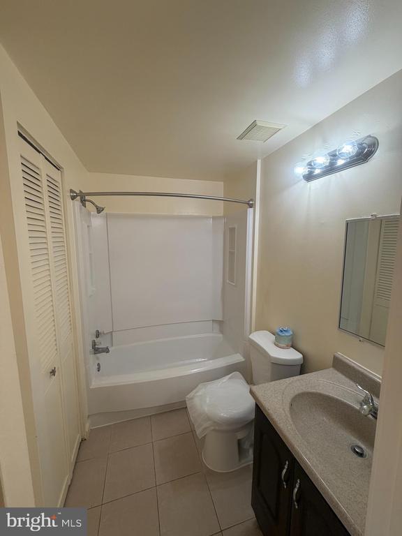 Building Photo - 9709 Docena Dr