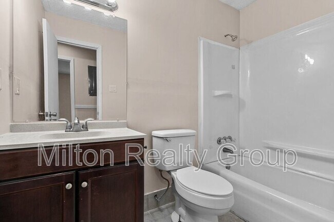 Building Photo - 6203 Vigilante Ct