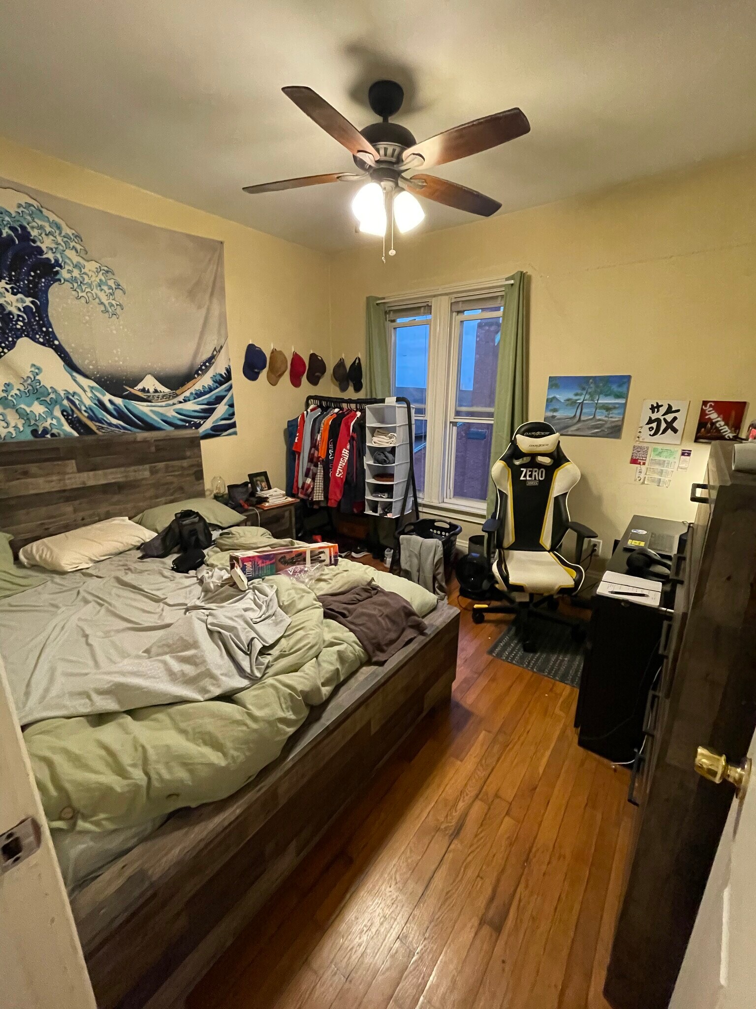 Building Photo - 731 Parker St