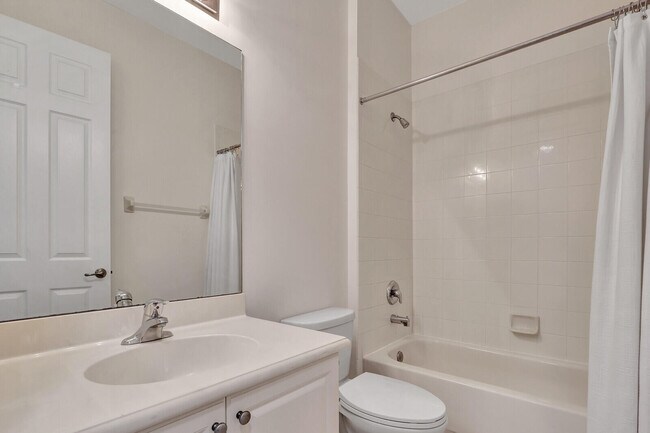 Building Photo - 4313 Parkside Dr