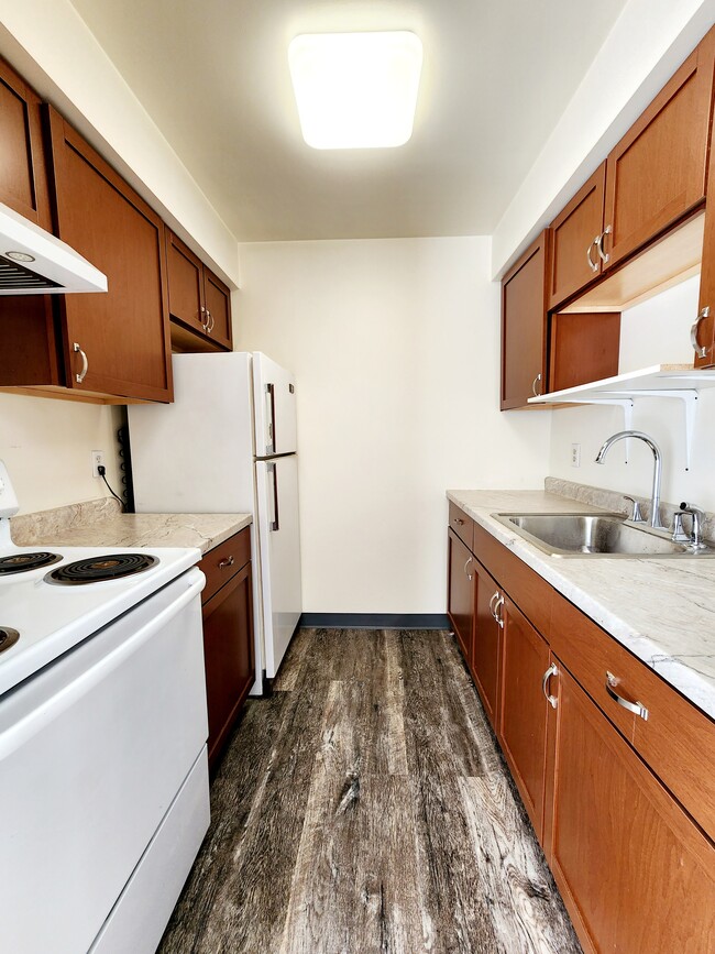 Building Photo - Drummond Flats