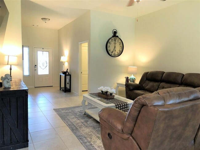 Building Photo - 2300 Sable Wood Dr