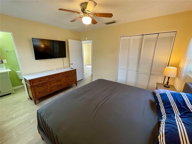 Building Photo - 309 Bryn Mawr Island