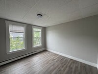 Building Photo - 72 Broadway-2R