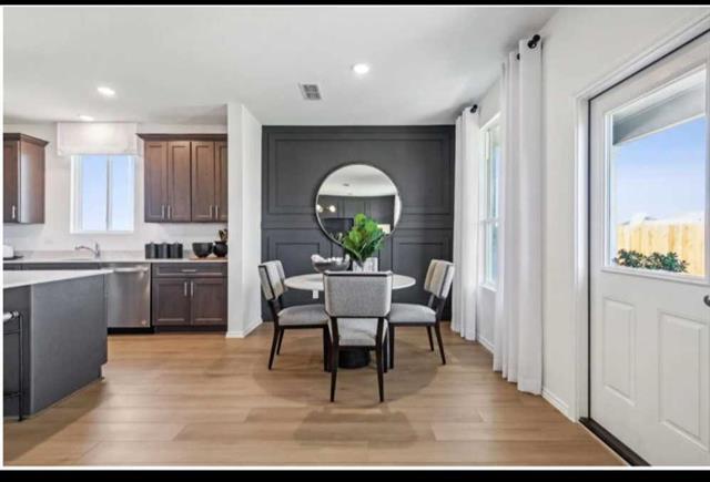 Building Photo - 2318 Bay Laurel Ln