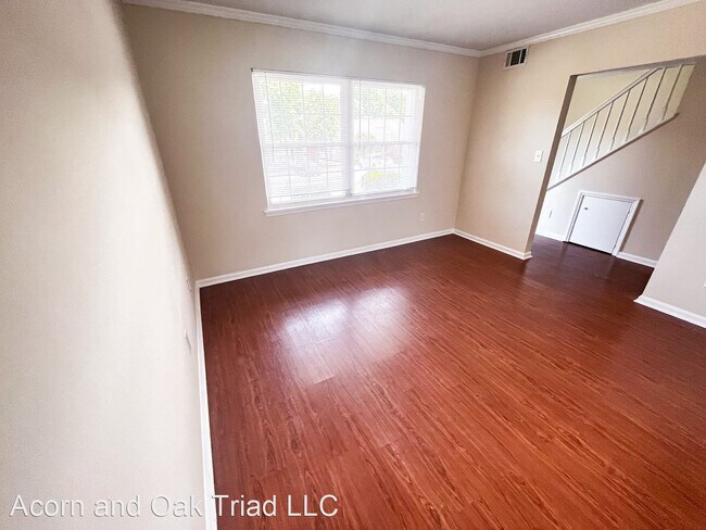Building Photo - 2 br, 2.5 bath House - 4746 Champion Court