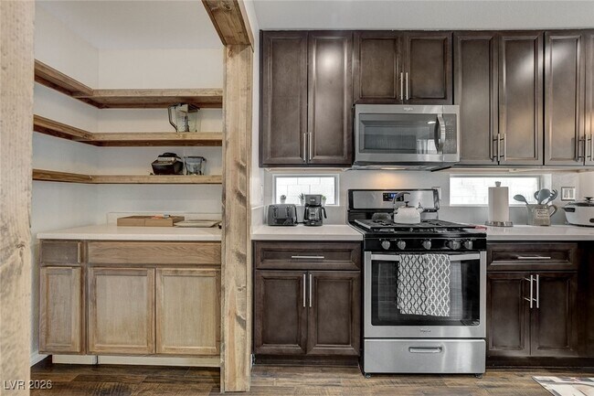 Building Photo - 8208 Ogee Dr