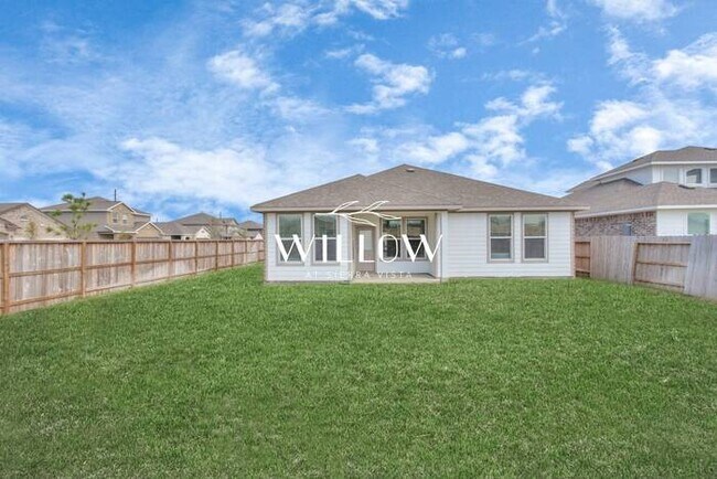 Building Photo - Incredible 3-Bedroom Home in a GREAT Commu...