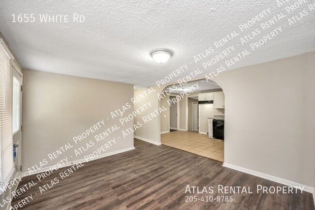 Building Photo - 1655 White Rd