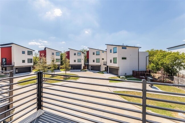 Building Photo - 1417 Kramer Ln