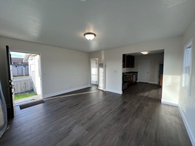 Building Photo - 3223 Nevada St