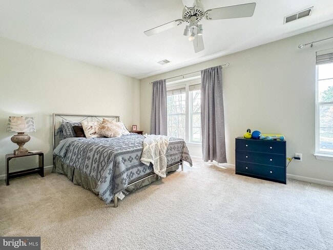 Building Photo - 14358 Haysickle Ct