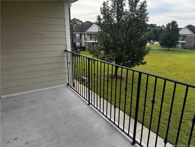 Building Photo - 1811 Balmoral Dr