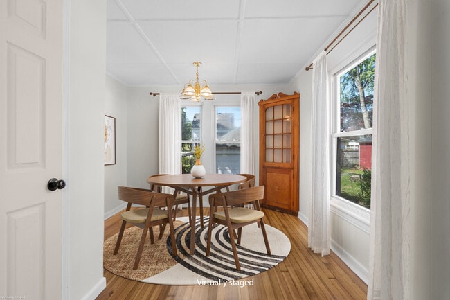 Building Photo - 22 Sycamore Ln