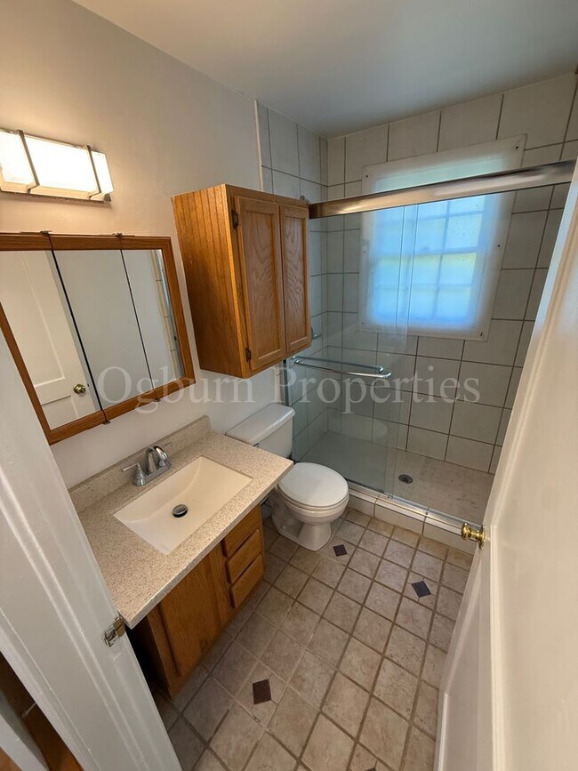 Building Photo - 2388 Jefferson Ave