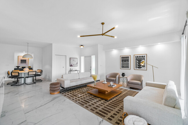 Building Photo - 5136 Lake Catalina Dr