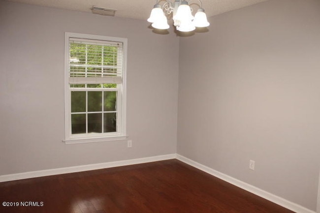 Building Photo - 110 Dunhill Ct