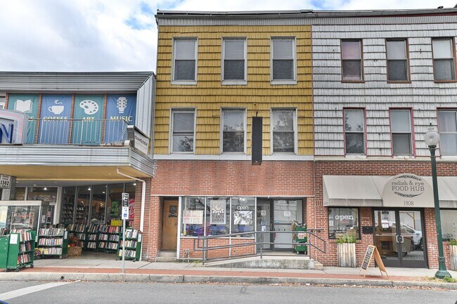 Primary Photo - 1306 N 3rd St