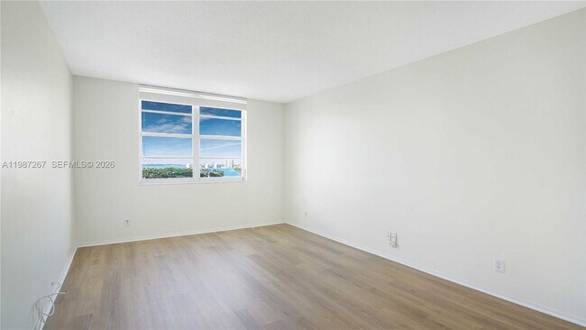 Building Photo - 6770 Indian Creek Dr