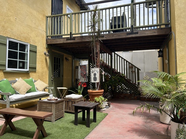 Building Photo - 5261 Cahuenga Blvd