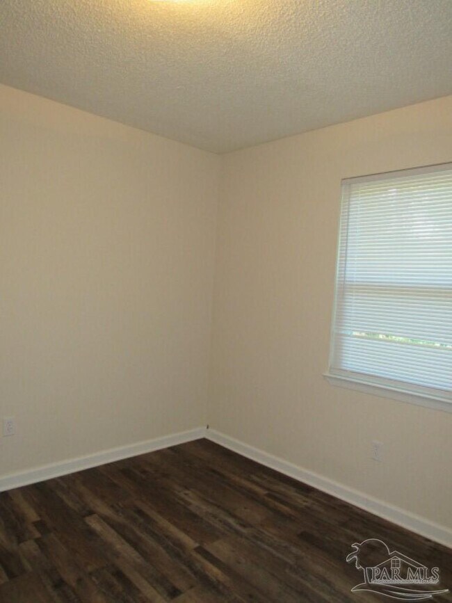 Building Photo - 4909 Yacht Harbor Cir