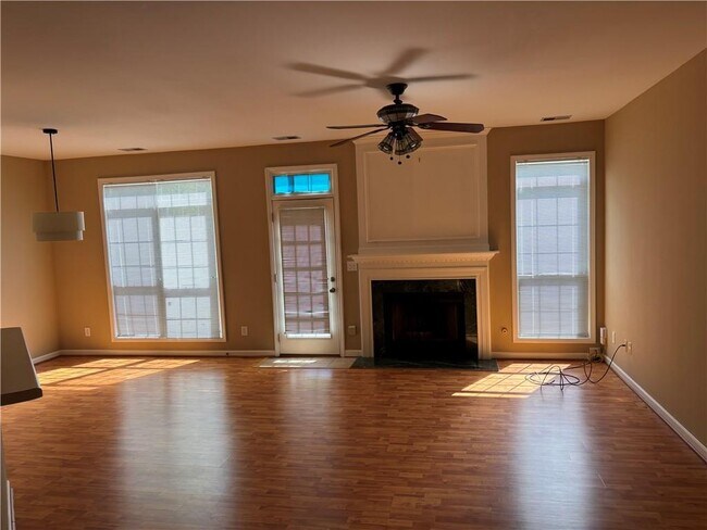Building Photo - 709 Weatherstone Trce