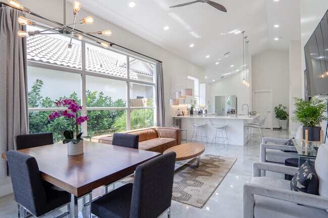 Building Photo - 6670 NW 27th Ave