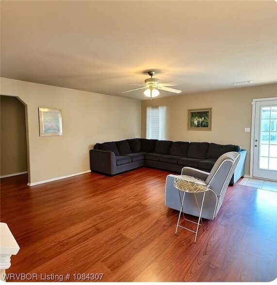 Building Photo - 7822 Huntington Way