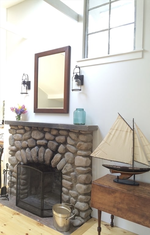 Building Photo - 85 Winemack St