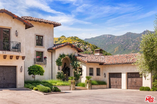 Building Photo - 31823 Lobo Canyon Rd