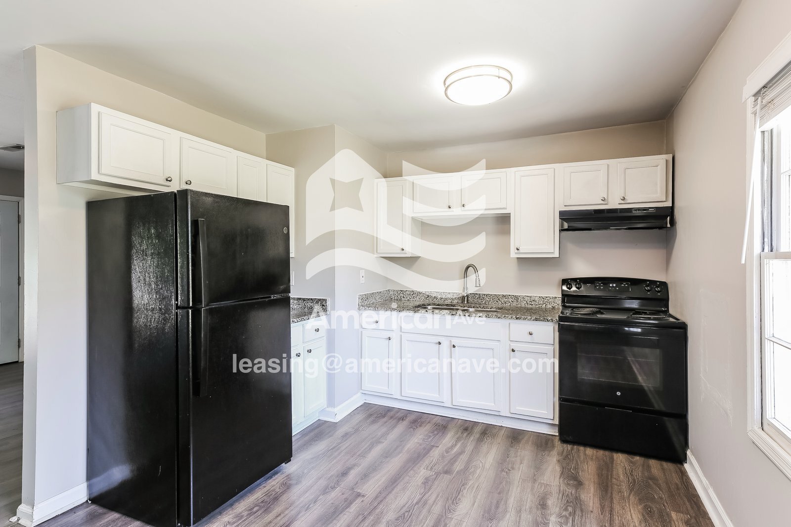 Building Photo - 4 N Kings Dr
