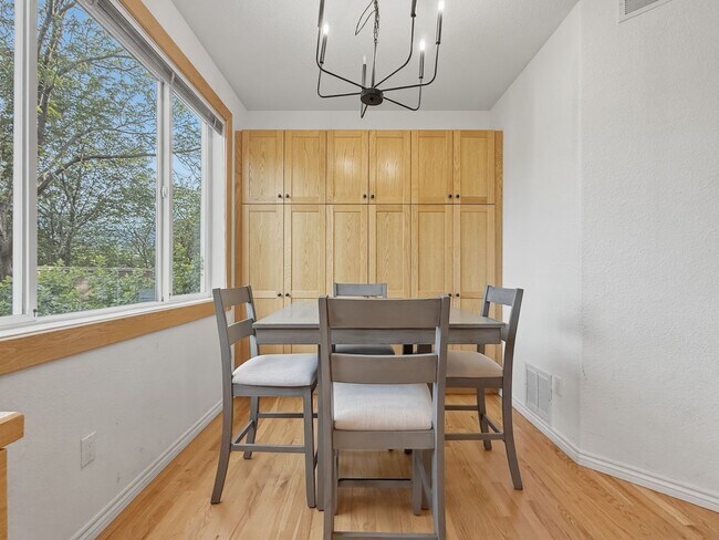 Building Photo - 4324 Clay Commons Ct