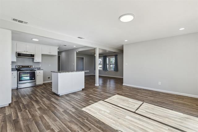 Building Photo - 4701 Calmont Ave