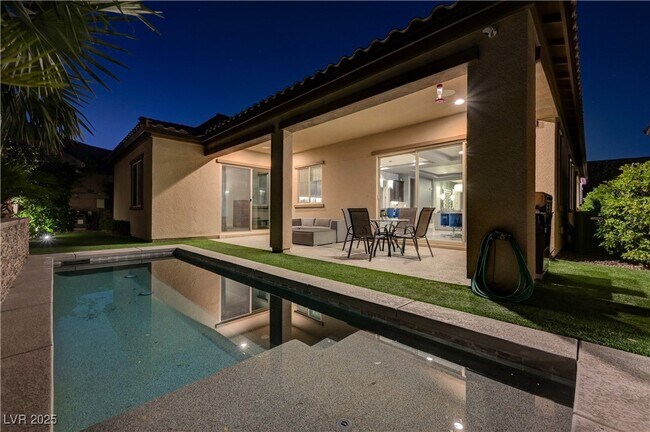Building Photo - 3943 Reyes Ave