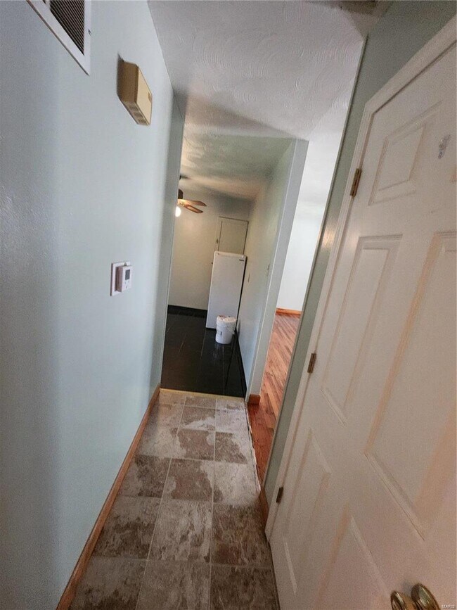 Building Photo - 2332 Viminal Ct